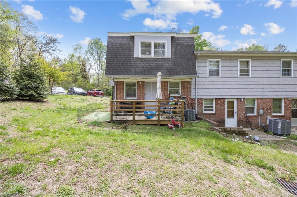 1105 Robinhood Road, Unit F High Point, NC 27262 - Photo 4 of 39