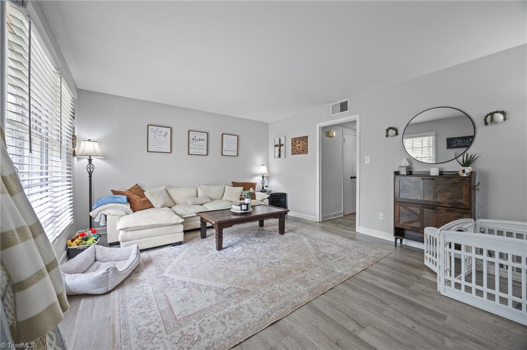 1105 Robinhood Road, Unit F High Point, NC 27262 - Photo 5 of 39