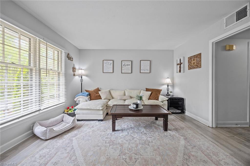 1105 Robinhood Road, Unit F High Point, NC 27262 - Photo 6 of 39