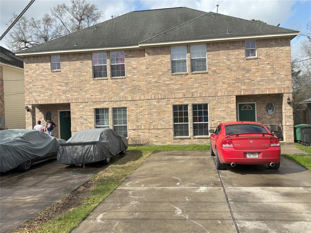 10445 Wicklowe Street, Unit B Houston, TX 77016 - Photo 1 of 21