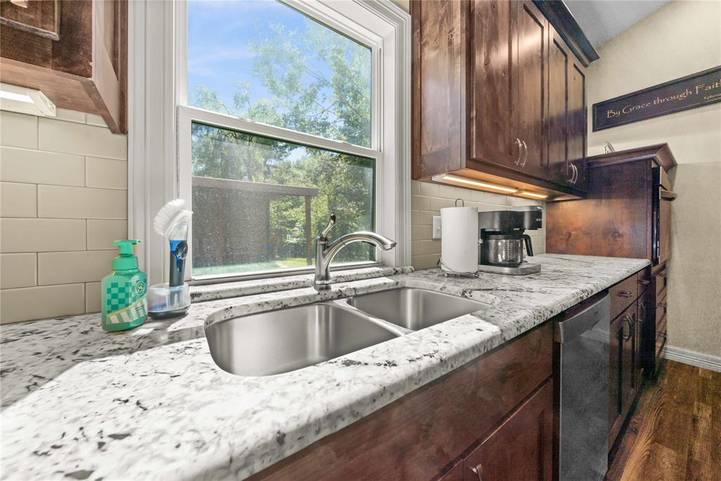 1384 Red Maple Road Big Sandy, TX 75755 - Photo 9 of 35