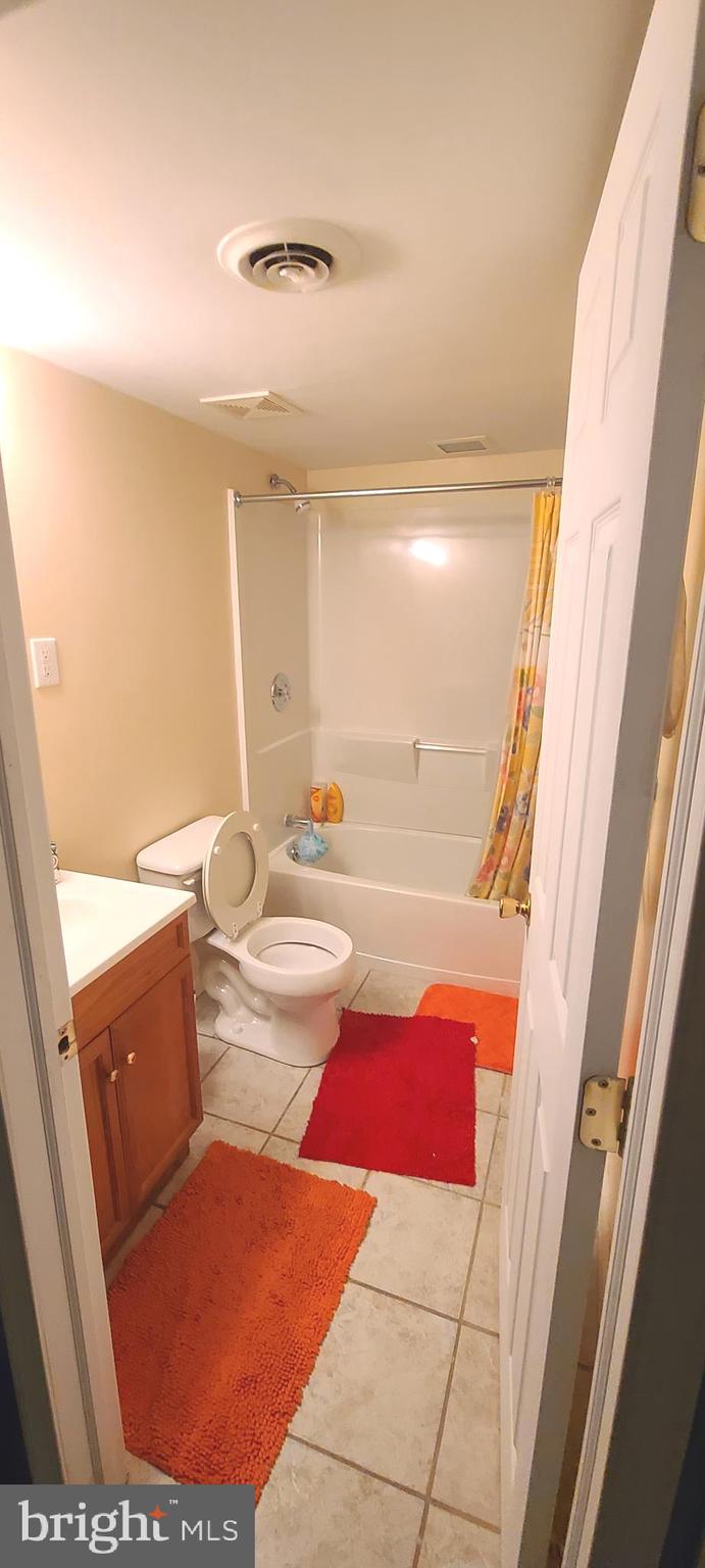 128 Darling Street Newark, DE 19702 - Photo 28 of 29 basement bath