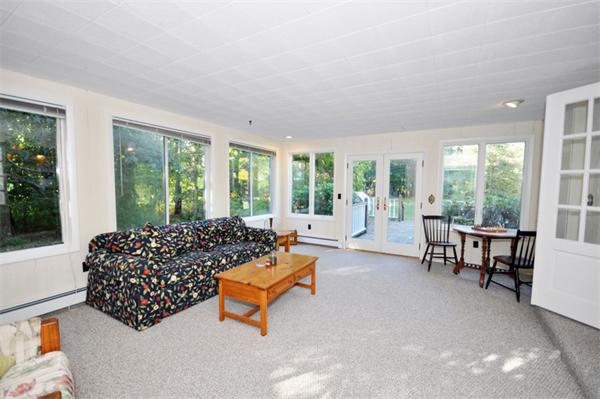 329 Plainfield Road Concord, MA 01742 - Photo 4 of 14 Gallery Image 4