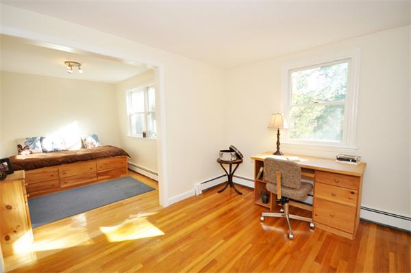 329 Plainfield Road Concord, MA 01742 - Photo 9 of 14 Gallery Image 9