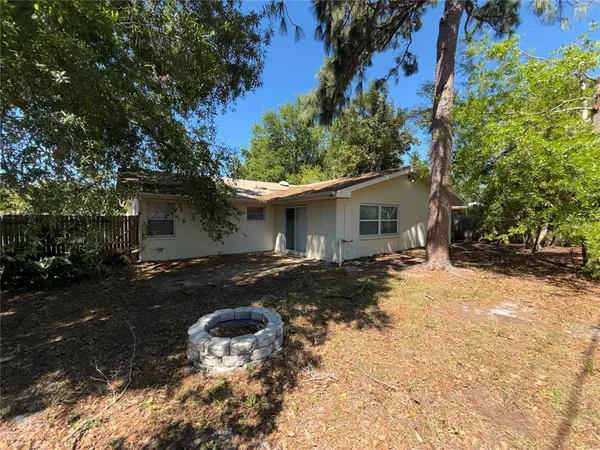 $2,320 | 1707 Sharondale Drive, Clearwater, FL 33755