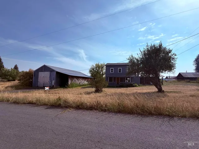 $199,000 | 221 Weippe Avenue, Weippe, ID 83553
