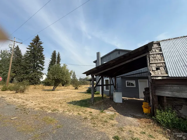 $199,000 | 221 Weippe Avenue, Weippe, ID 83553