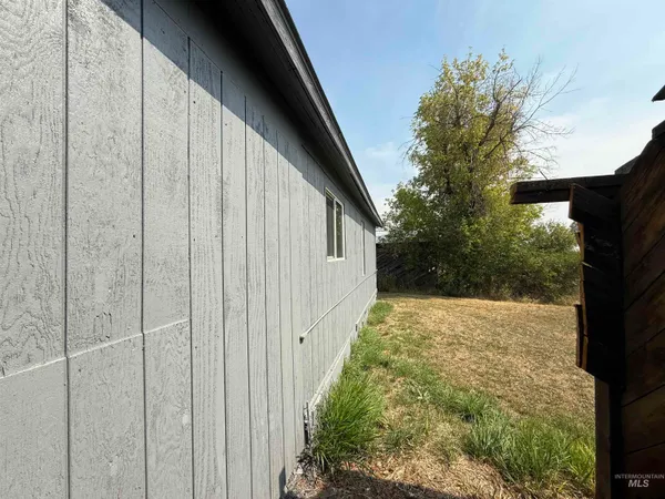 $185,000 | 221 Weippe Avenue, Weippe, ID 83553