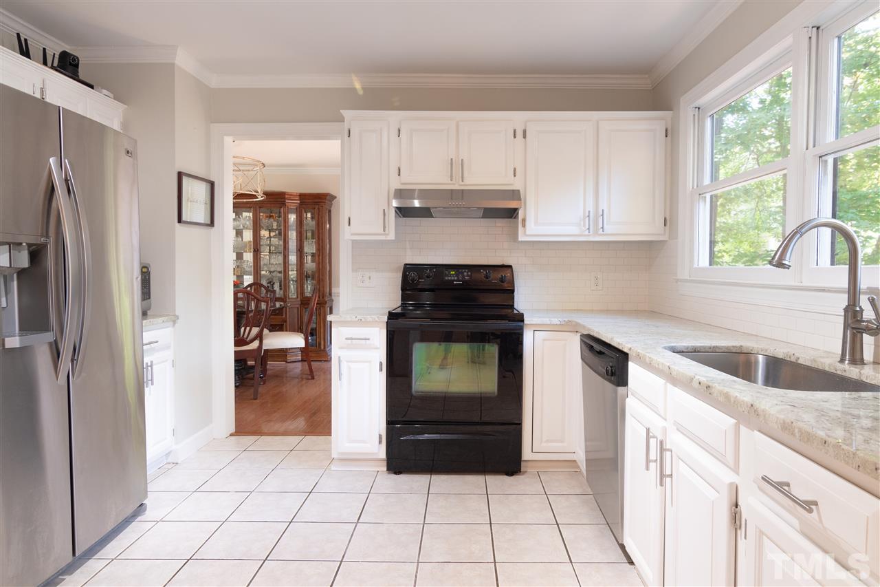 8109 Coleraine Court Raleigh, NC 27615 - Photo 11 of 30 Gallery Image 11