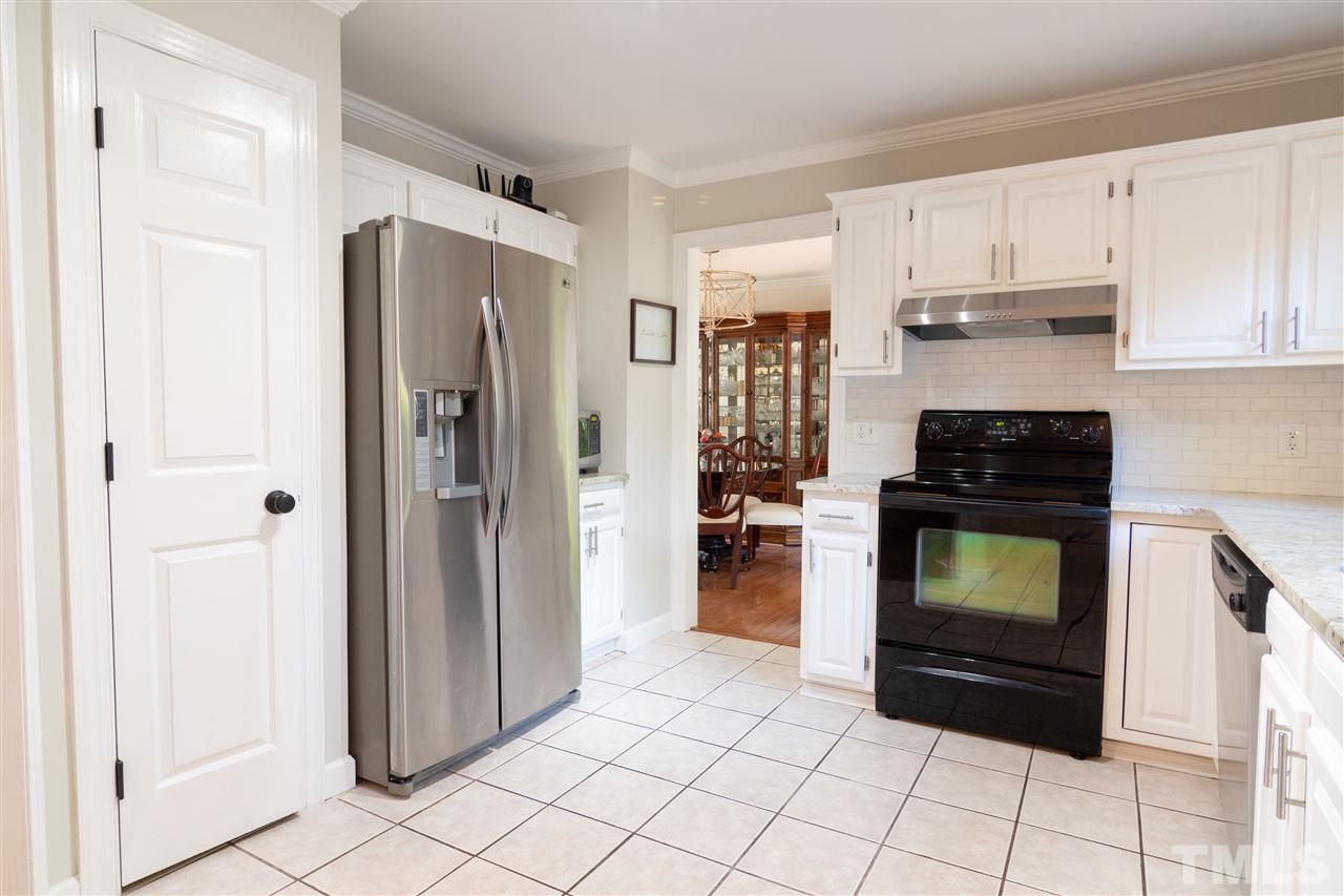 8109 Coleraine Court Raleigh, NC 27615 - Photo 10 of 30 Gallery Image 10
