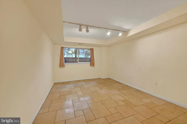 $220,000 | 1040 Deer Ridge Drive, Unit 213, Baltimore, MD 21210