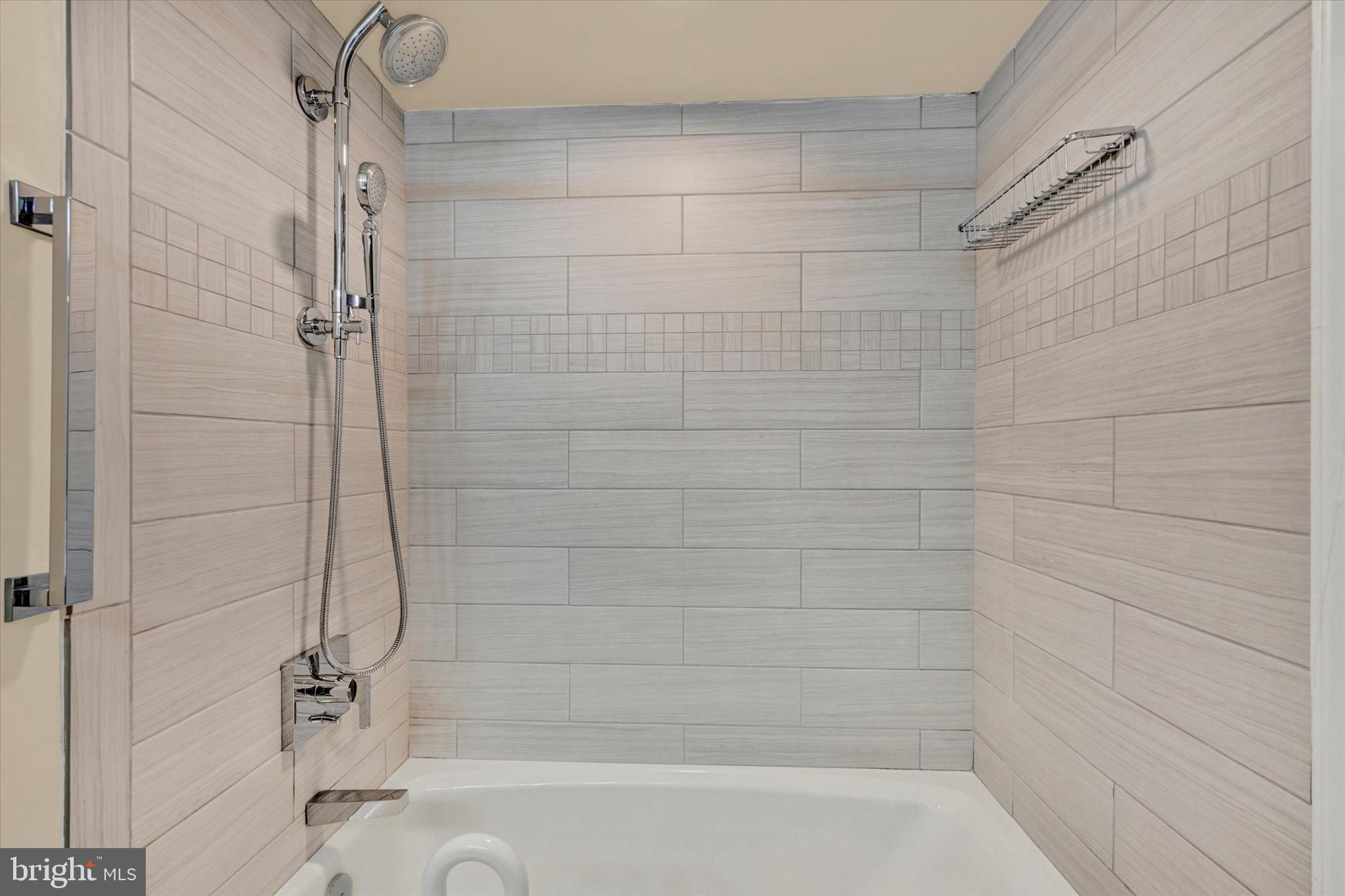 1040 Deer Ridge Drive, Unit 213 Baltimore, MD 21210 - Photo 19 of 27