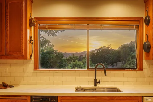 $1,299,000 | 175 Grandview Avenue, Novato, CA 94945