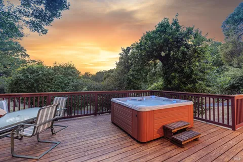 $1,345,000 | 175 Grandview Avenue, Novato, CA 94945