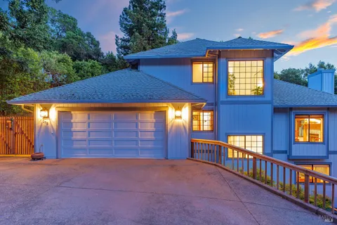 $1,345,000 | 175 Grandview Avenue, Novato, CA 94945