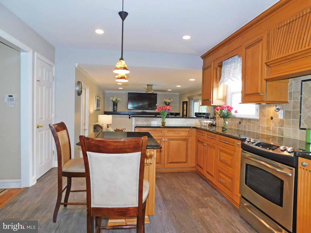 597 Valley View Road Langhorne, PA 19047 - Photo 11 of 39 Gallery Image 11