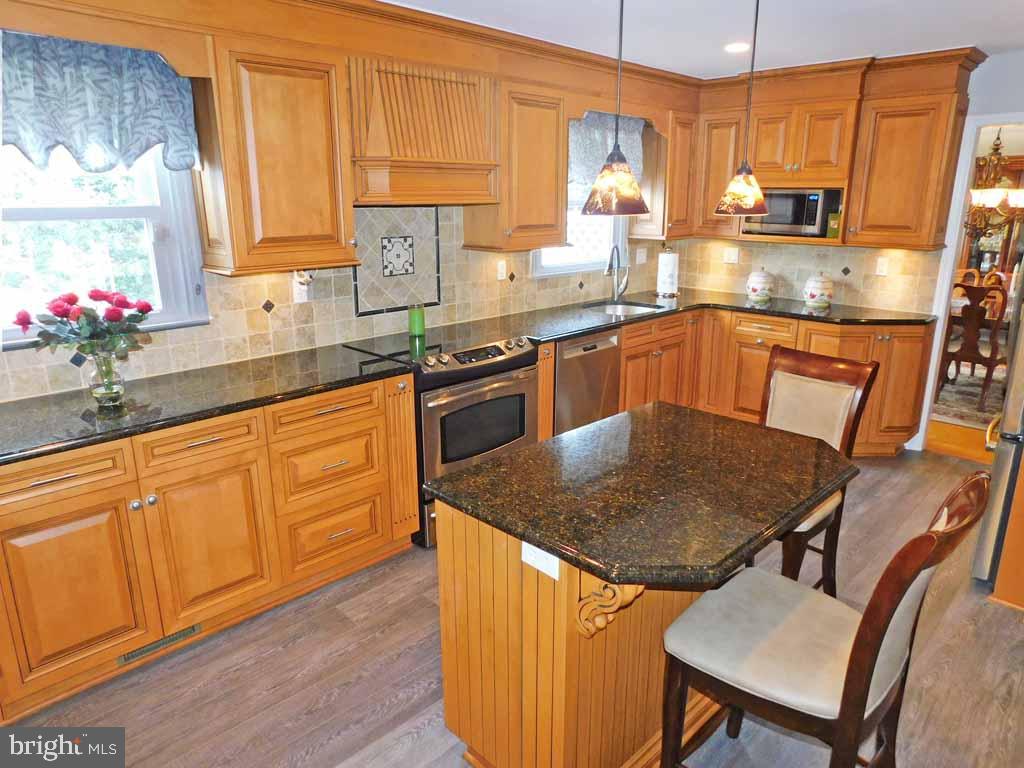 597 Valley View Road Langhorne, PA 19047 - Photo 12 of 39 Gallery Image 12