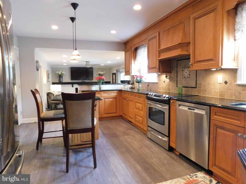 597 Valley View Road Langhorne, PA 19047 - Photo 9 of 39 Gallery Image 9
