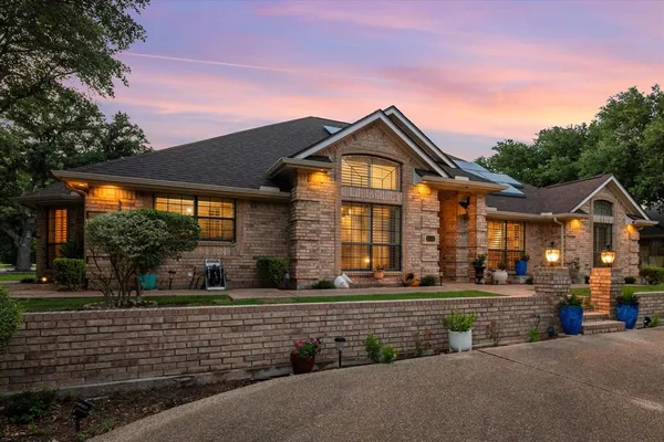 $400,000 | 1301 Alford Drive, Hillsboro, TX 76645