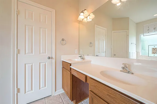 $2,400 | 14403 Vlasta Street, Needville, TX 77461