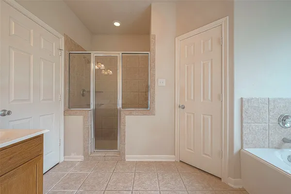 $2,400 | 14403 Vlasta Street, Needville, TX 77461