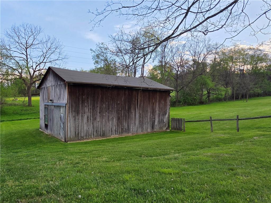 959 Bentleyville Road Charleroi, PA 15022 - Photo 41 of 48