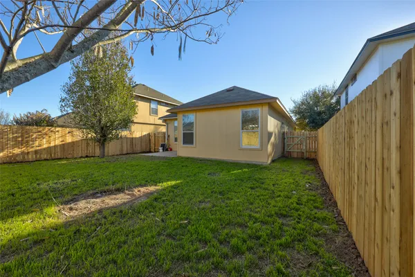 $1,900 | 15218 Parrish Lane, Austin, TX 78725