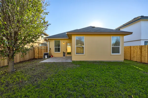 $1,900 | 15218 Parrish Lane, Austin, TX 78725