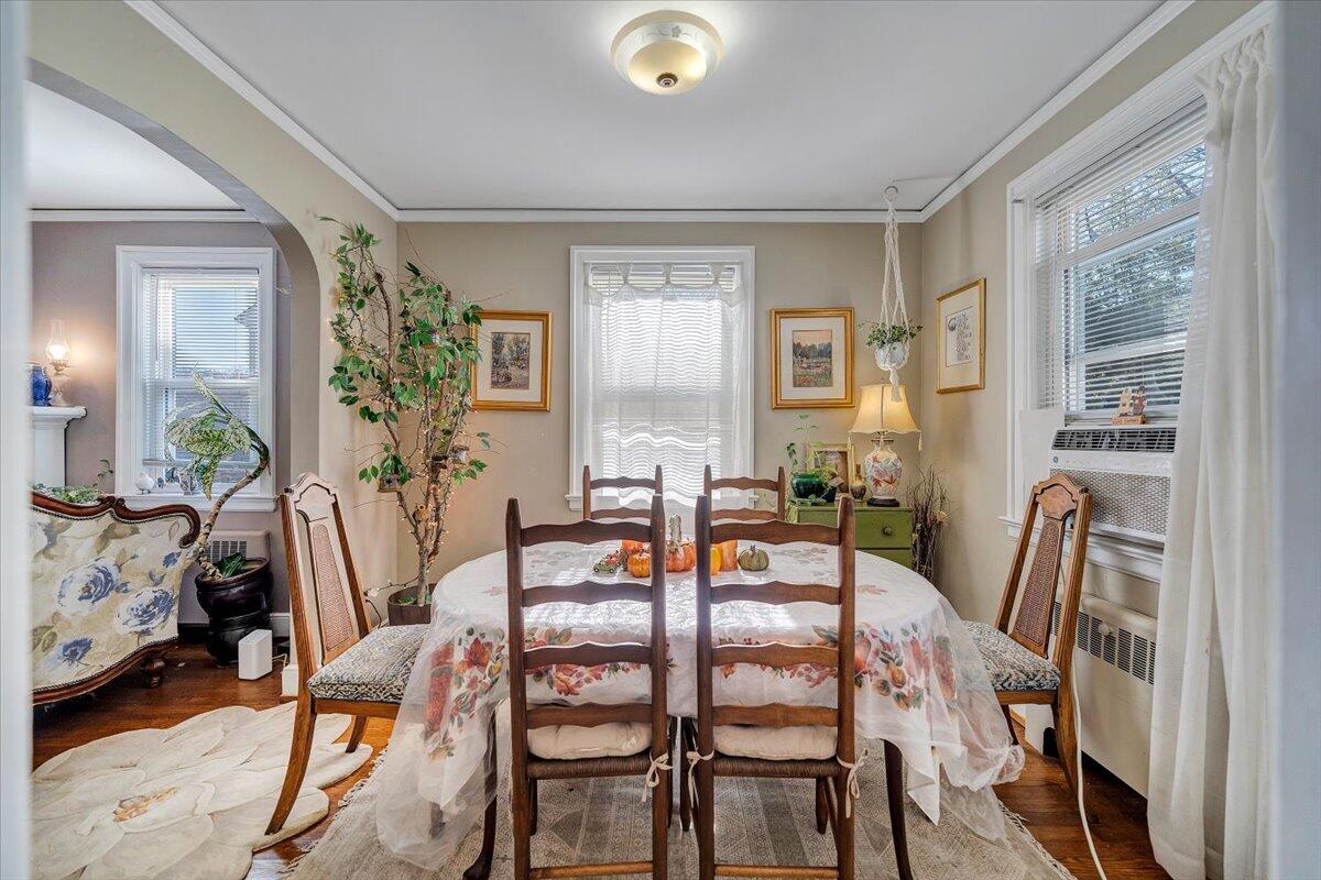 1909 Canterbury Road Southwest Roanoke, VA 24015 - Photo 14 of 65 a dining room with furniture and window