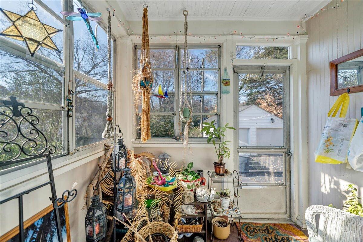 1909 Canterbury Road Southwest Roanoke, VA 24015 - Photo 38 of 65 14-MIB08074