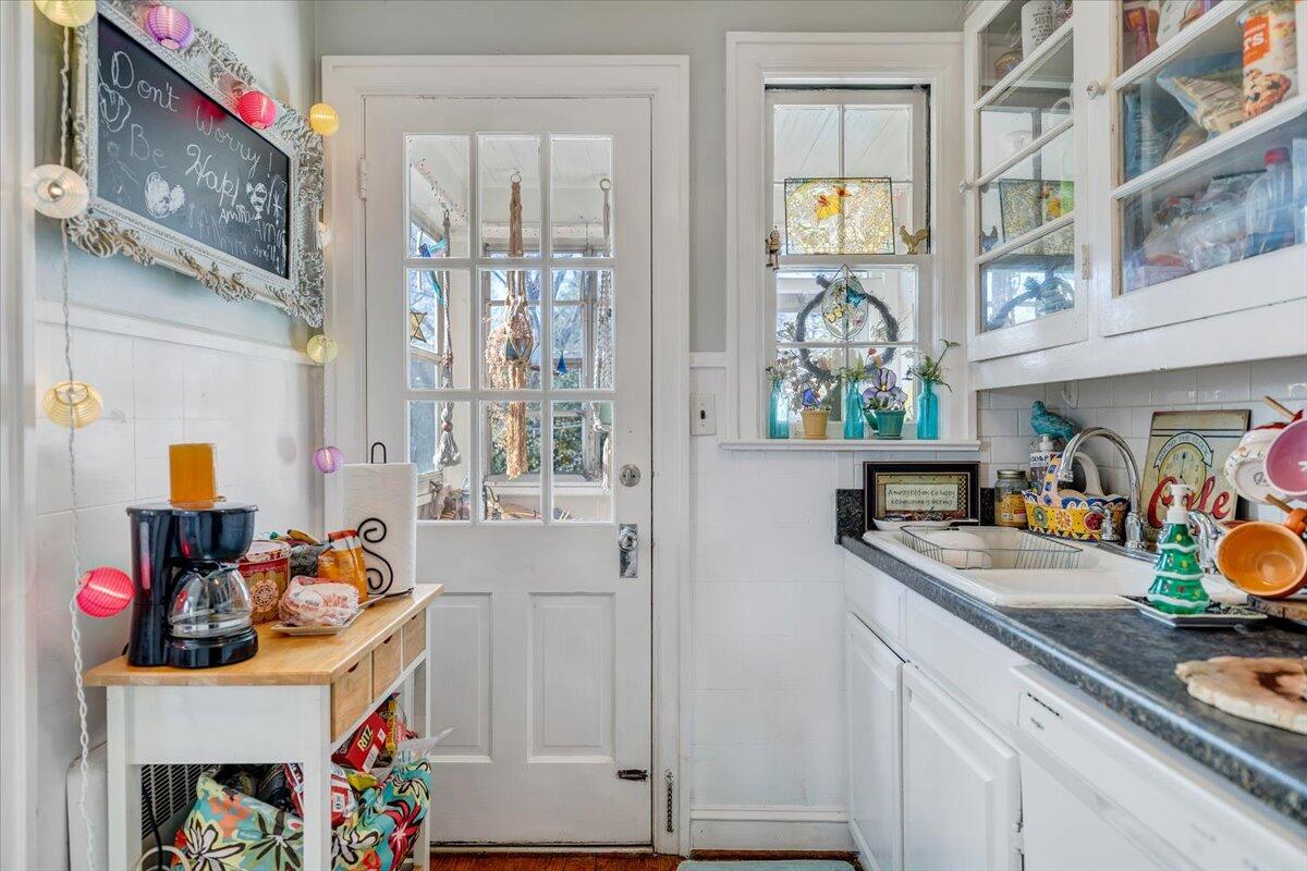 1909 Canterbury Road Southwest Roanoke, VA 24015 - Photo 40 of 65 12-MIB08068