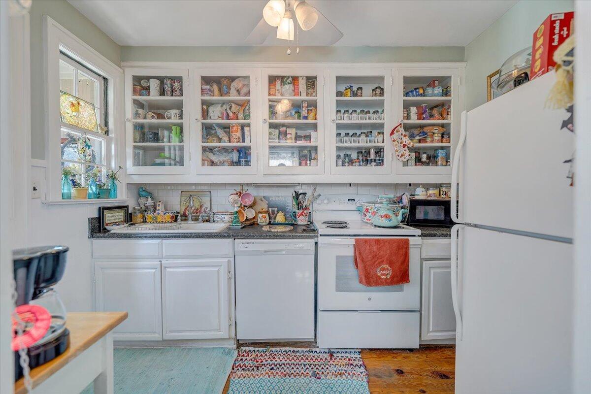 1909 Canterbury Road Southwest Roanoke, VA 24015 - Photo 42 of 65 a kitchen with stainless steel appliances granite countertop a refrigerator and a stove