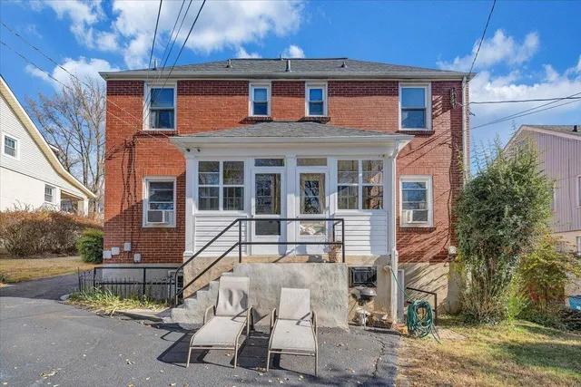 $452,500 | 1909 Canterbury Road Southwest, Roanoke, VA 24015