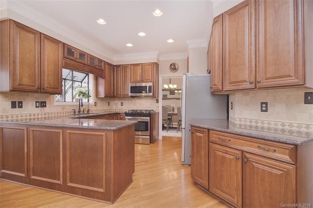 525 Cranborne Chase, Unit 12 Fort Mill, SC 29708 - Photo 2 of 30