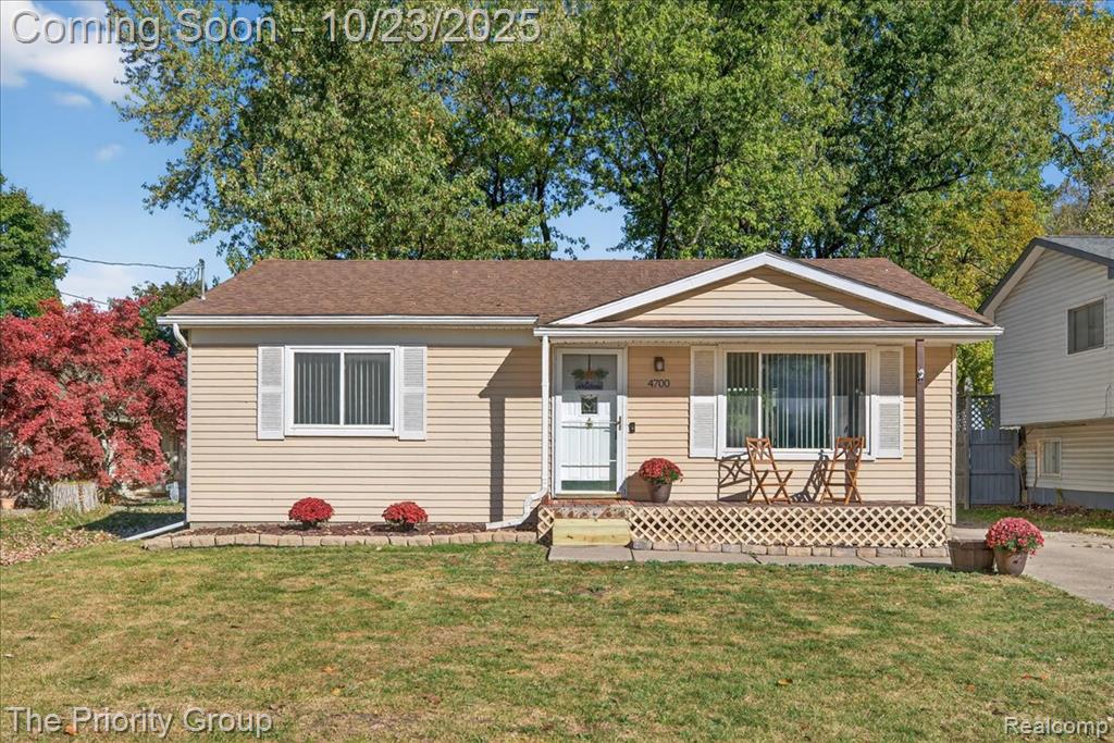 4700 Siebert Road Waterford, MI 48328 - Photo 1 of 42 Gallery Image 1