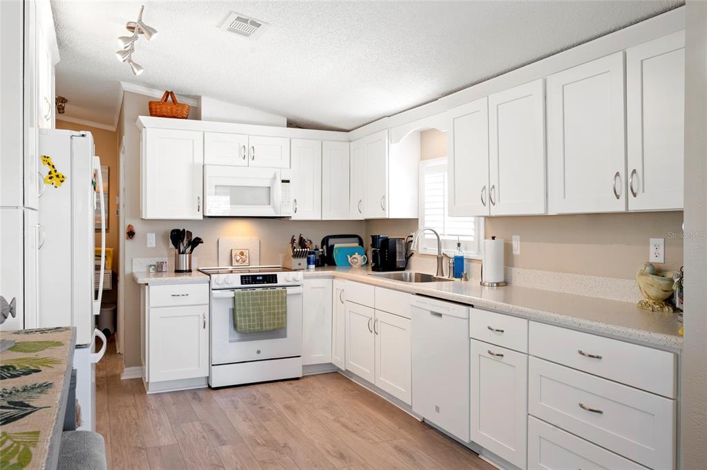 4300 Riverside Drive, Unit 206 Punta Gorda, FL 33982 - Photo 5 of 35