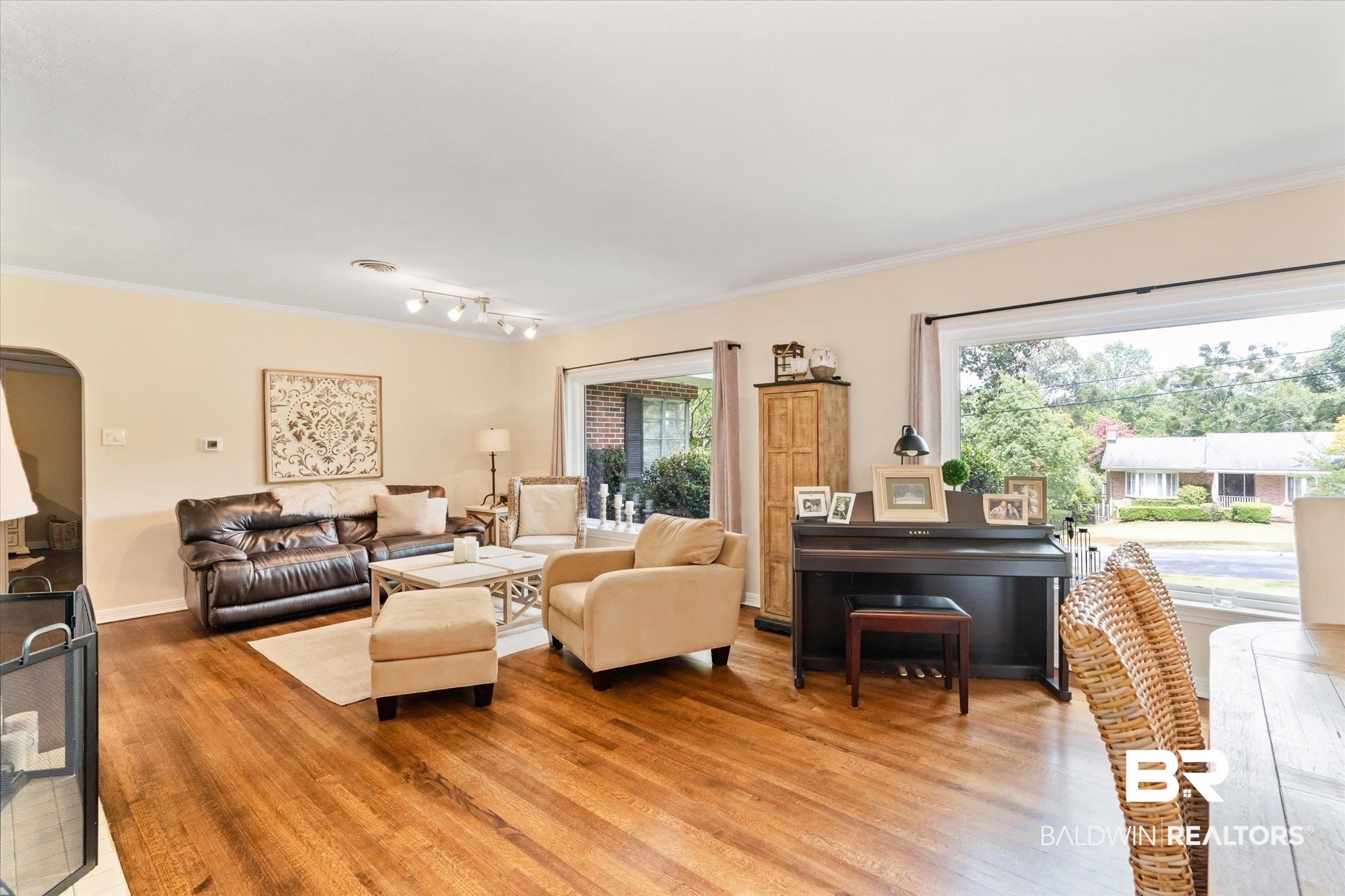 335 Dalewood Drive Mobile, AL 36608 - Photo 5 of 38