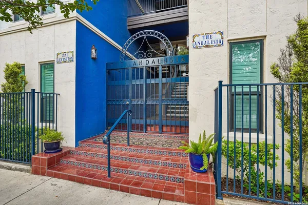 $270,000 | 221 Lexington Avenue, Unit 106, San Antonio, TX 78215