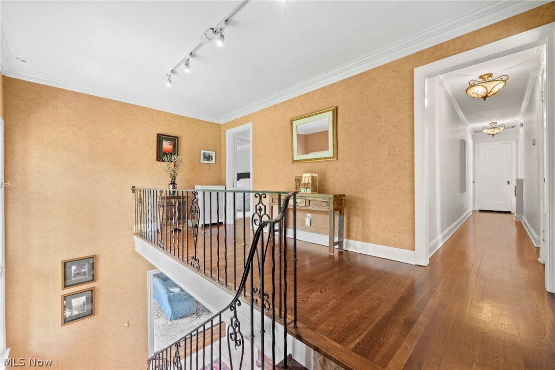 2968 Glengary Road Cleveland, OH 44120 - Photo 24 of 49 Second Floor Landing
