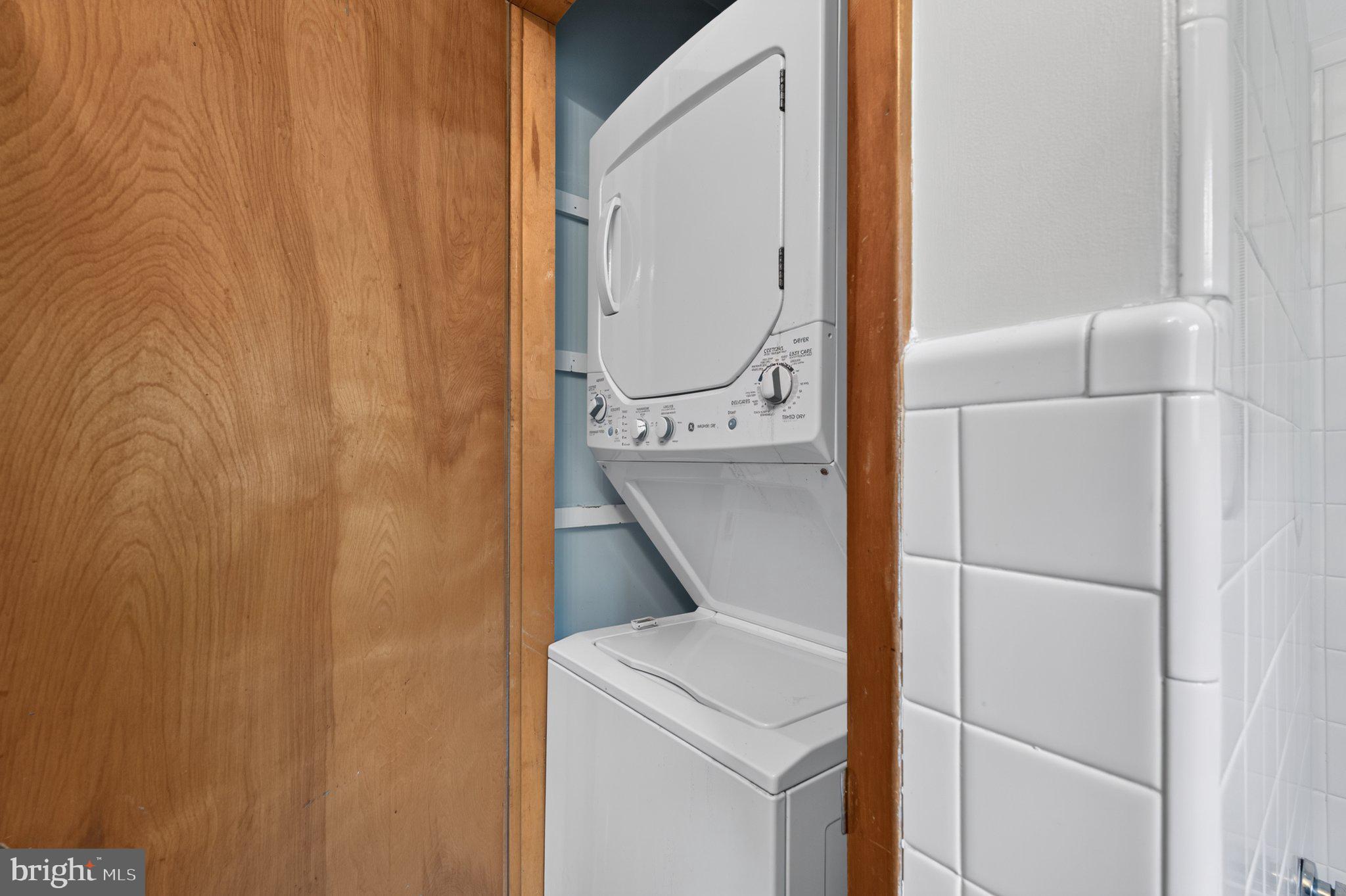 571 Salem Church Road Newark, DE 19702 - Photo 12 of 44 Laundry area conveniently