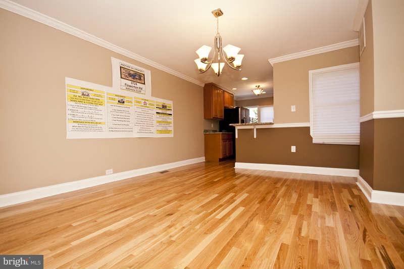 3724 Flowerton Road Baltimore, MD 21229 - Photo 18 of 28 Dining Room