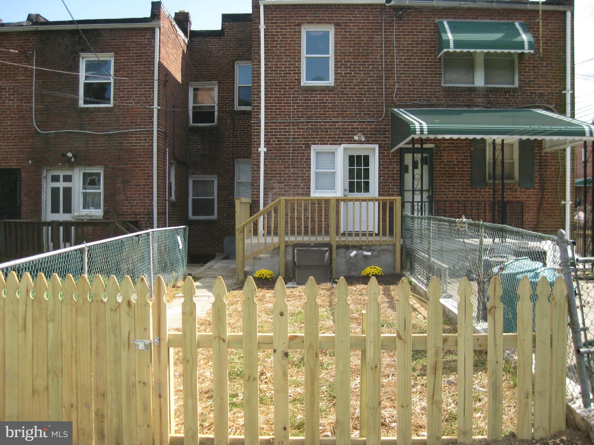 3724 Flowerton Road Baltimore, MD 21229 - Photo 23 of 28 Exterior (Rear)
