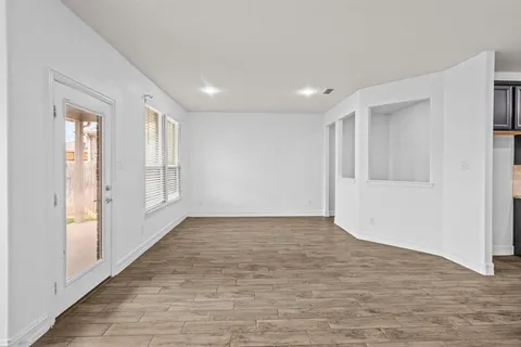 $500,000 | 1929 Brahorn Lane, Fort Worth, TX 76131