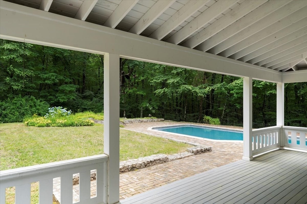 111 Chestnut Street Upton, MA 01568 - Photo 4 of 42 Gallery Image 4