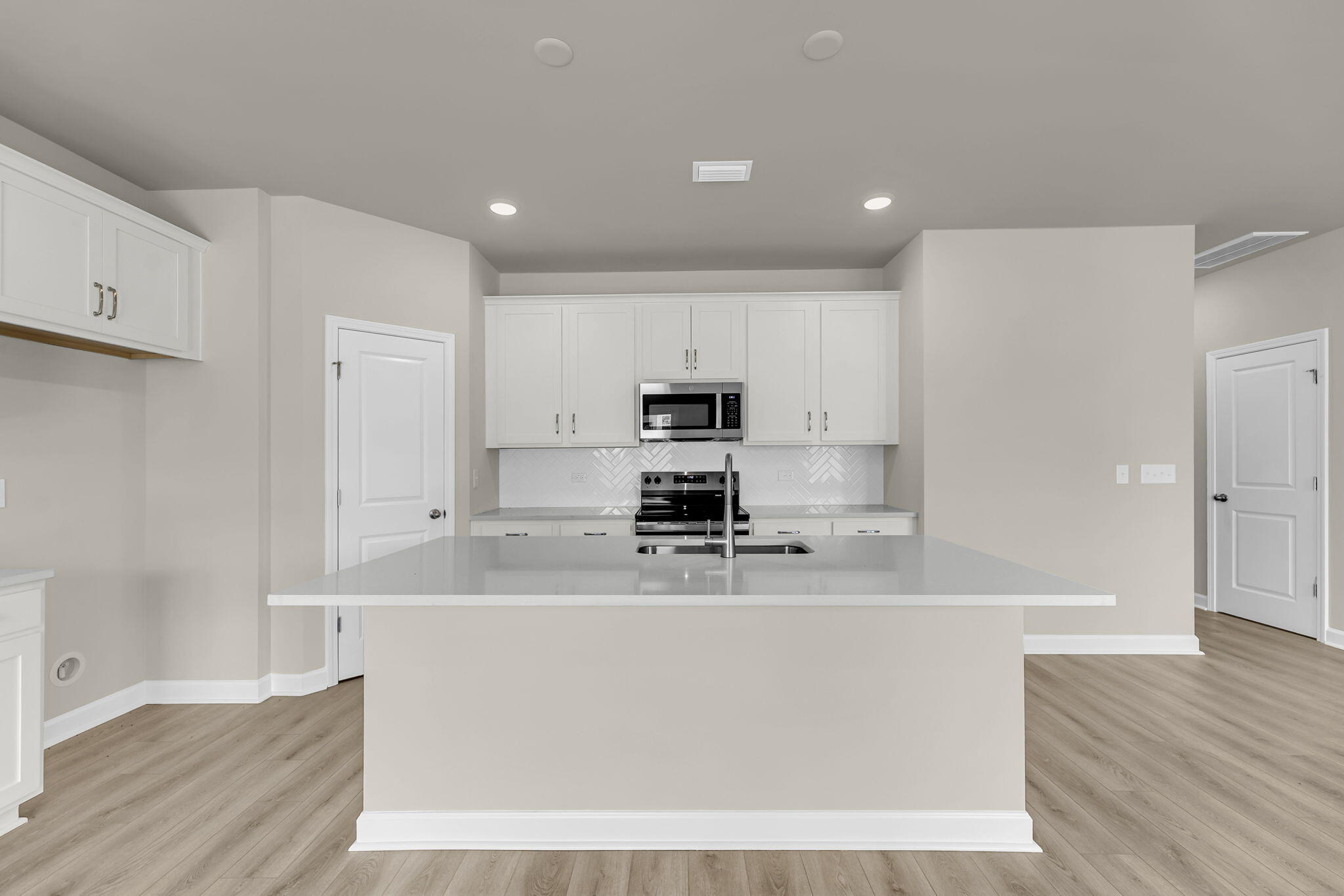4030 Lemon Grass Lane Ravenel, SC 29470 - Photo 8 of 44 CREM -