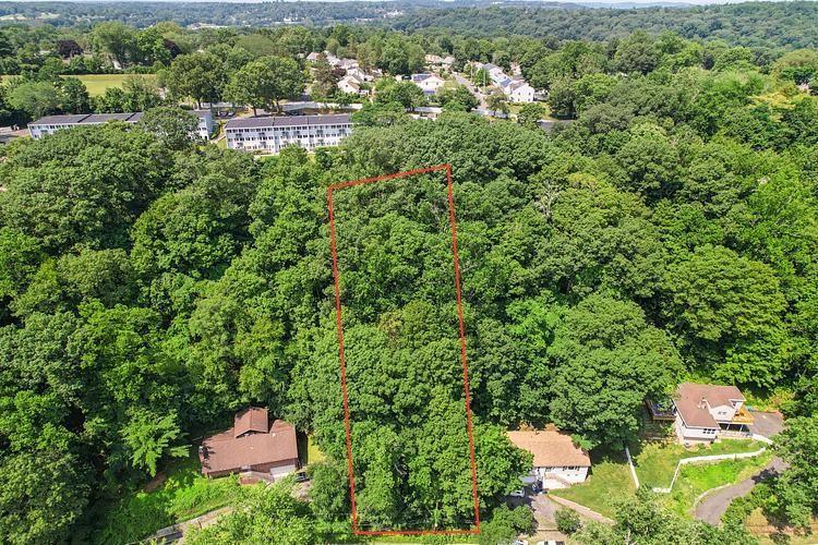 Old Kensico Road White Plains, NY 10603 - Photo 1 of 1 Aerial view of the .40 acre property on Old Kensico Rd