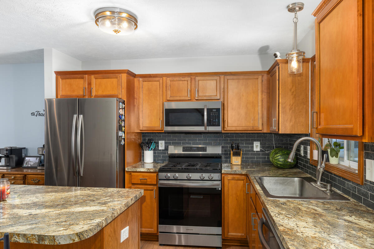 130 Irving Road, Unit 2 Middleville, MI 49333 - Photo 7 of 28 130-Irving_007