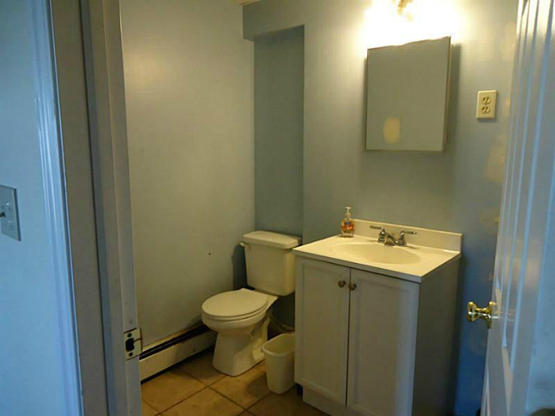 992 Sterrett Road Grove City, PA 16127 - Photo 18 of 25 Full Bath. The third full bath is in the basement.