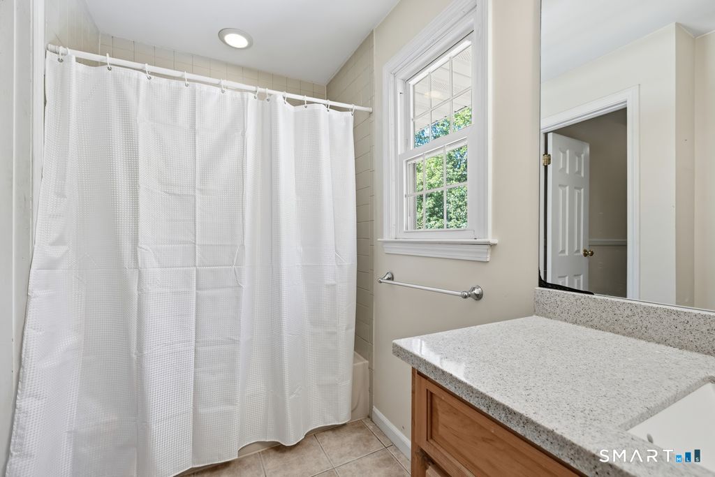152 Holmes Road Ridgefield, CT 06877 - Photo 26 of 39