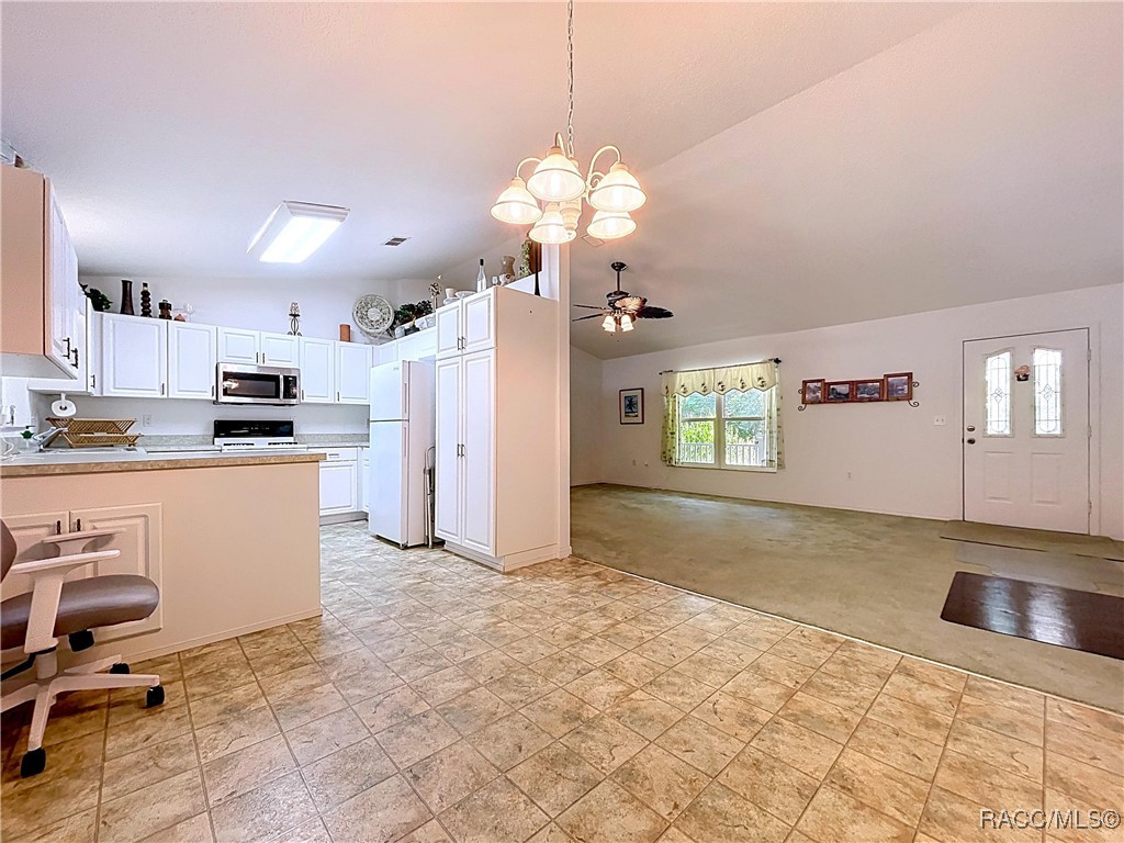 11236 North Rain Point Inglis, FL 34449 - Photo 14 of 71